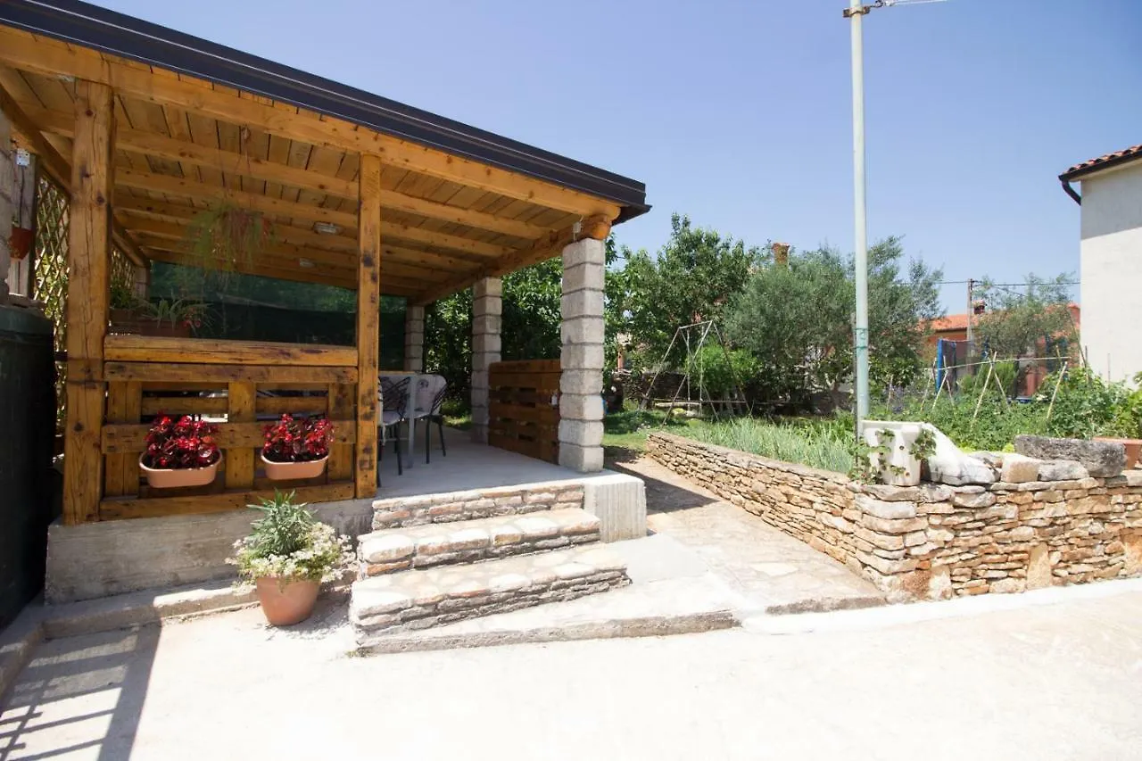 Apartment Tila In Šišan كرواتيا